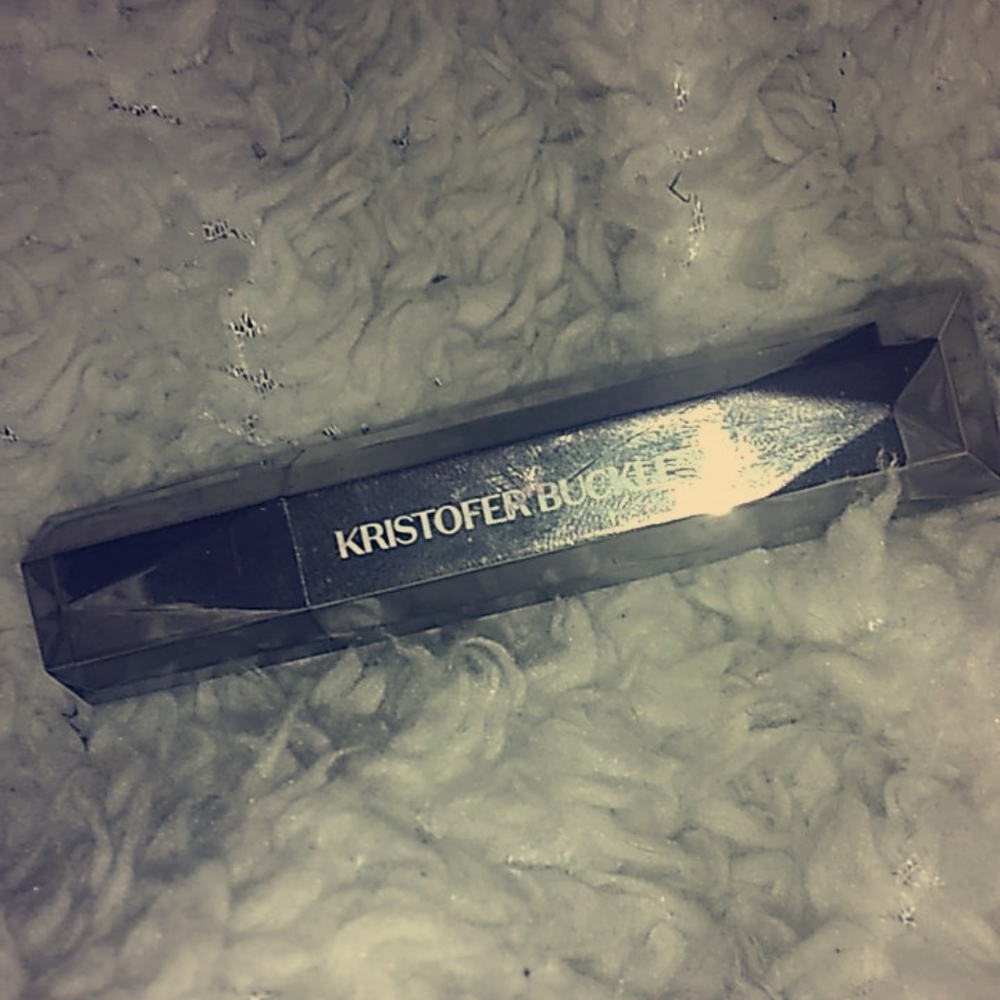 Kristofer buckle lipstick